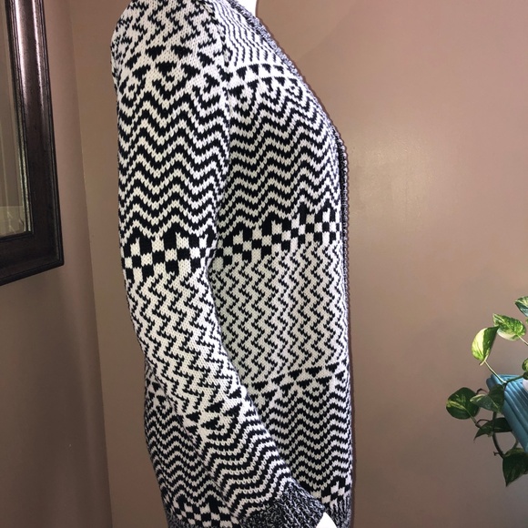 Two Color ♥️ Knit Cozy Coat - Picture 3 of 4